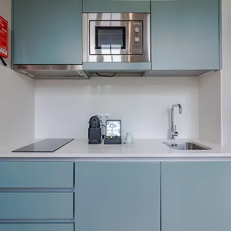 Apartamento City-center With Modern Comforts *