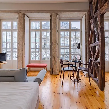 Apartman City-center With Modern Comforts