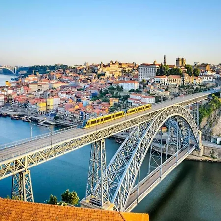 City-center With Modern Comforts Porto